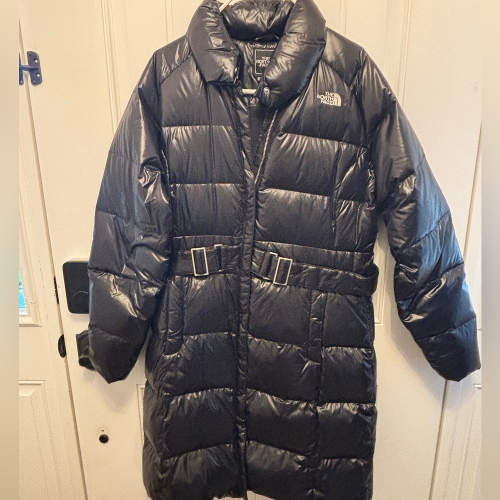Women’s Full-Length Black Down Northface Jacket – Brand New
Never worn